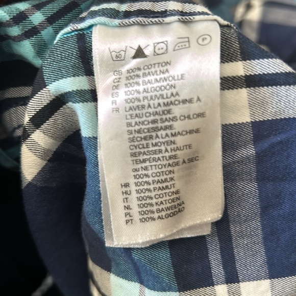 H&M men’s button down shirt - Picture 3 of 3